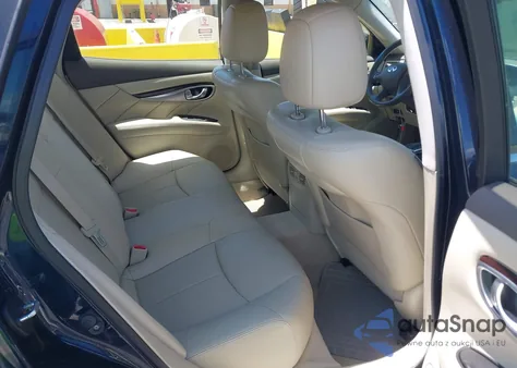 2016 Infiniti Q70 3.7 from USA, damaged, VIN JN1BY1AP0GM220957